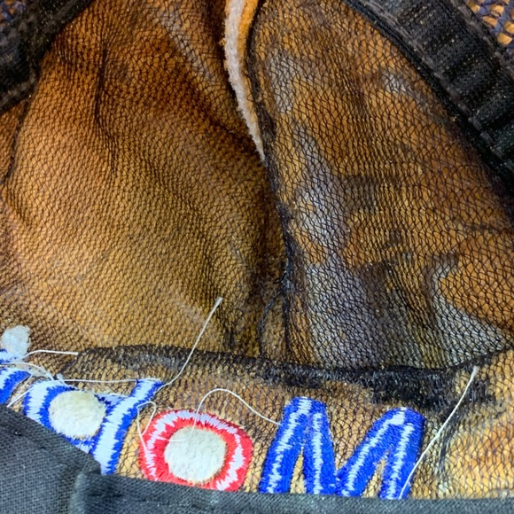 MOVING SALE - Vtg Mobil Snapback - BUNDLES/OFFERS ACCEPTED - Picture 4 of 4